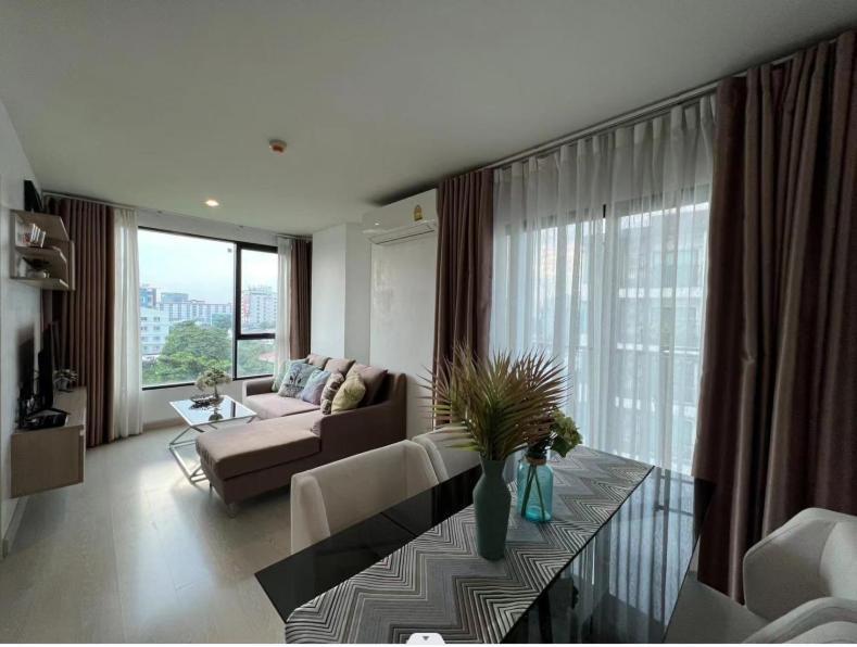 Moonlight Goddess Apartment Банкок Екстериор снимка