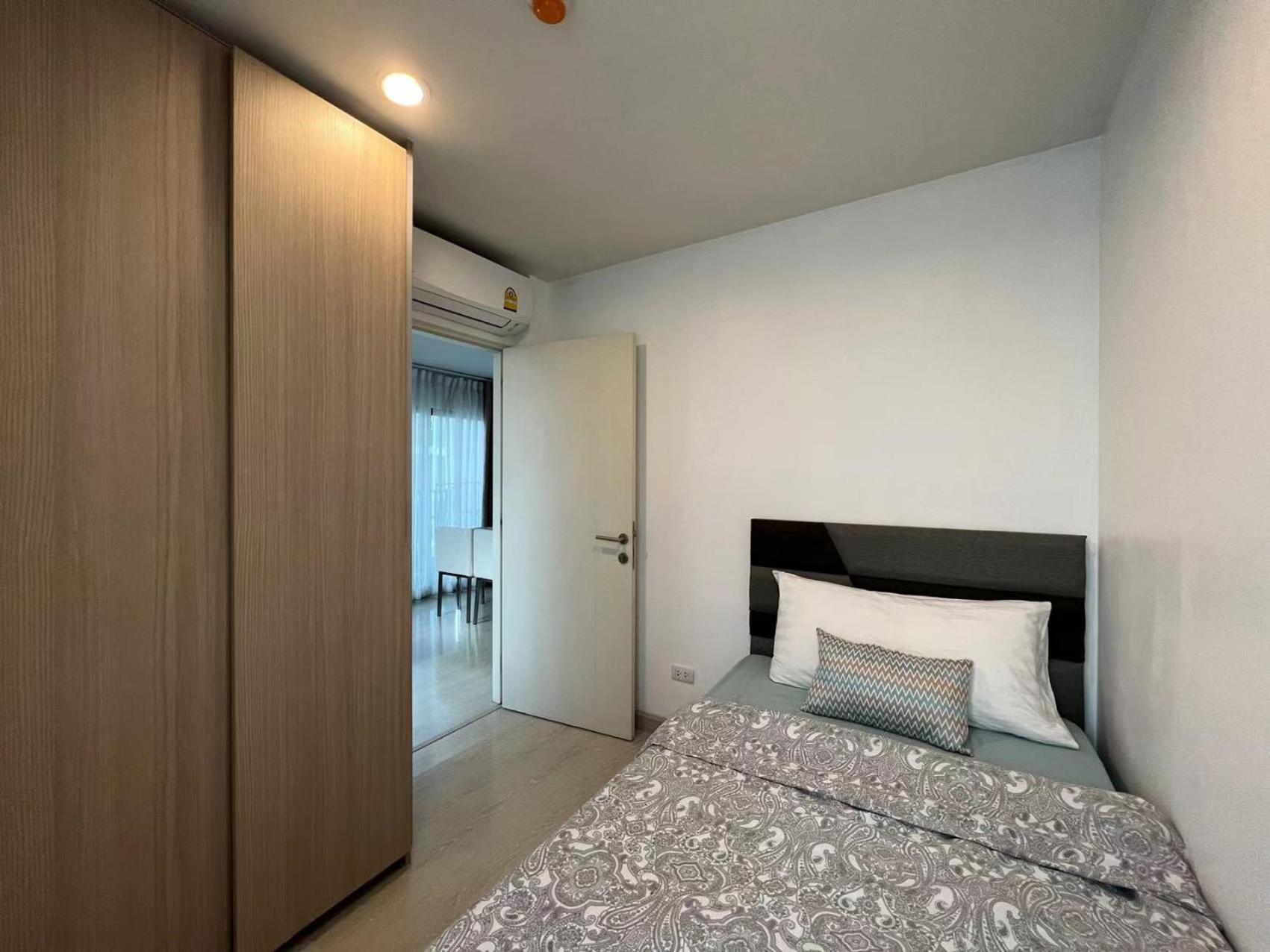 Moonlight Goddess Apartment Банкок Екстериор снимка